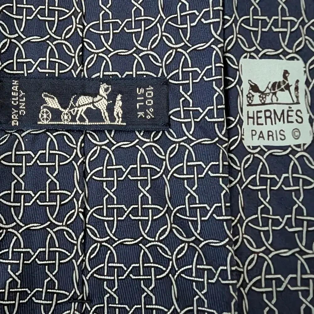 Vintage Hermès 100% Silk Men's Blue Tie With Cream Geometric Designs